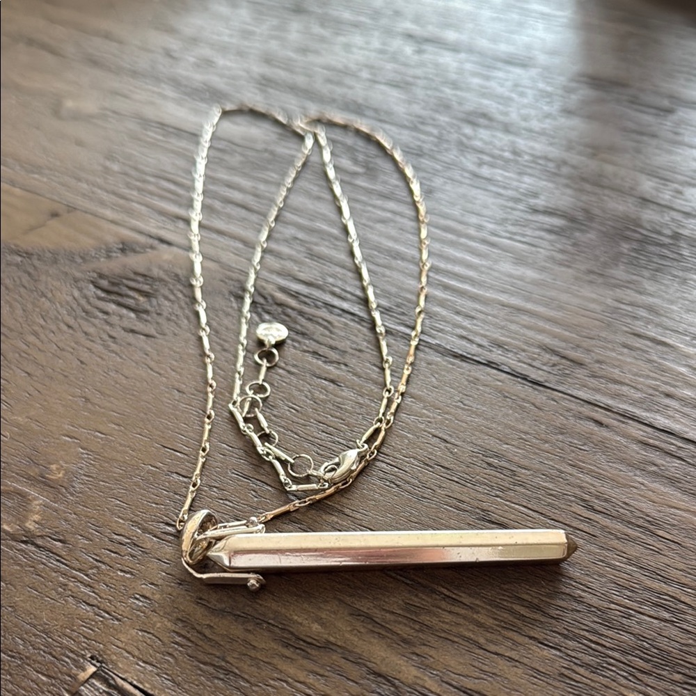 Stella & Dot Gold Bar Pendant Necklace
